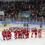 Dos au mur, les joueurs du HC Viège devront s'imposer jeudi à Porrentruy pour espérer revenir à la Lonza Arena samedi.